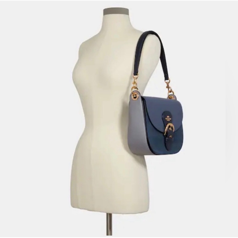 Coach Kleo Shoulder Bag 23 in Smooth, Pebbled and Sueded Leather - Picture 5 of 14